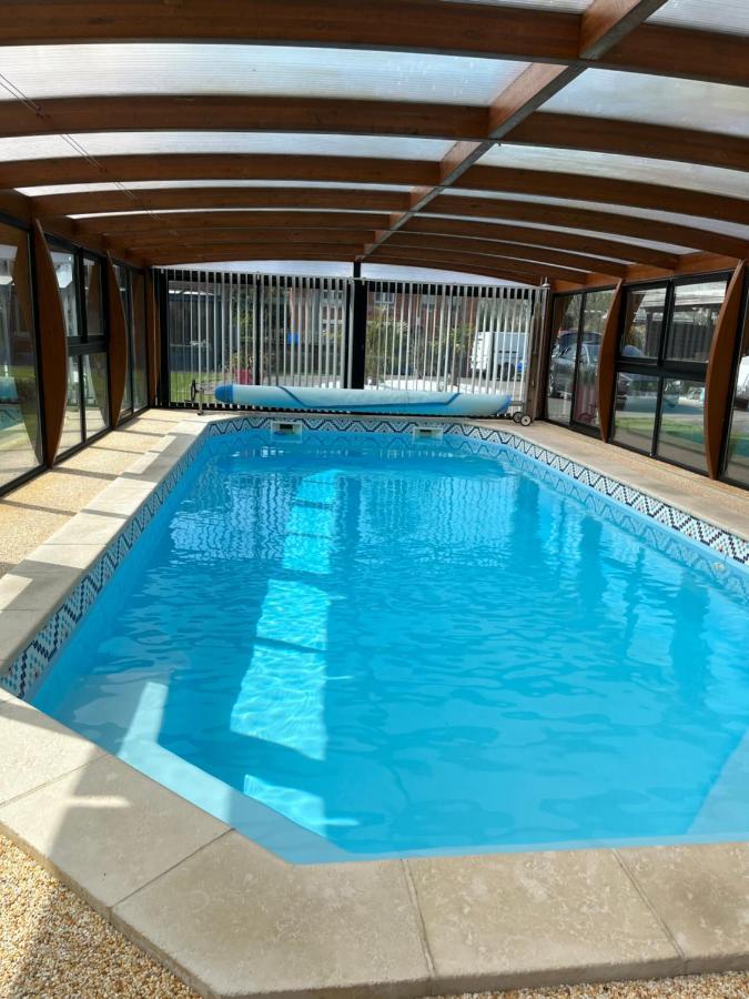 Gite Avec Piscine Lestrem ภายนอก รูปภาพ